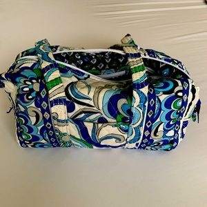 Vera Bradley small tote (cotton) in white/blue/green pattern